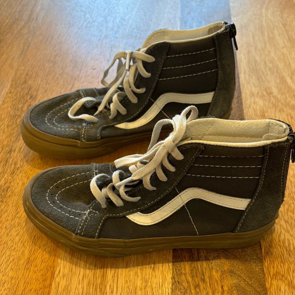 Vans Sk8-Hi Sneakers - kids US 2 | grey suede/ canvas high tops | lightly worn